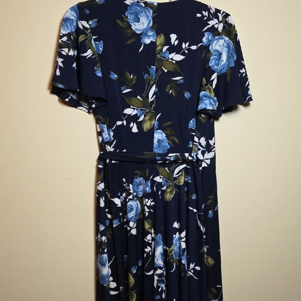 Unique Vintage Blue and White Midi Sundress with V-Neck